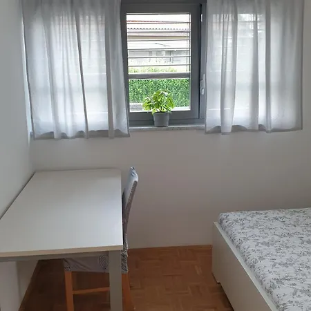 Appartement Emma - Free Parking, Ac, Wifi *