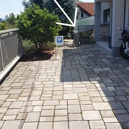 Emma - Free Parking, Ac, Wifi 아파트 *