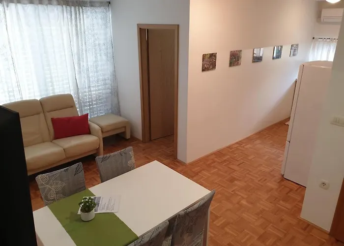 Apartament Emma - Free Parking, Ac, Wifi *