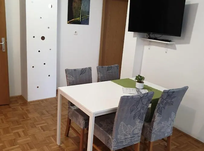Emma - Free Parking, Ac, Wifi Apartament *