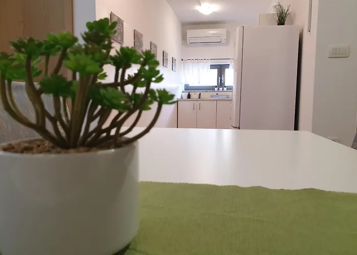 Apartament Emma - Free Parking, Ac, Wifi *