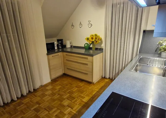 Emma - Free Parking, Ac, Wifi