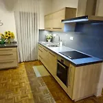 Emma - Free Parking, Ac, Wifi Apartament
