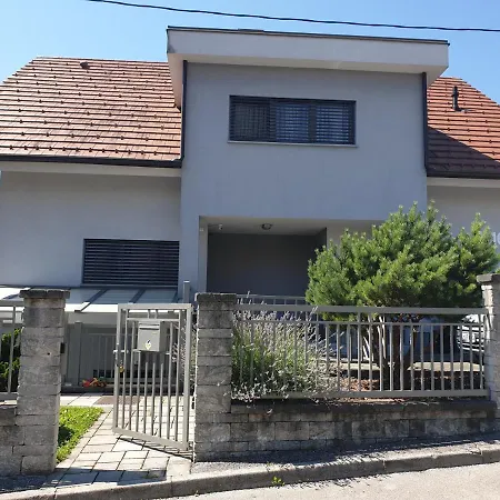 Daire Emma - Free Parking, Ac, Wifi *