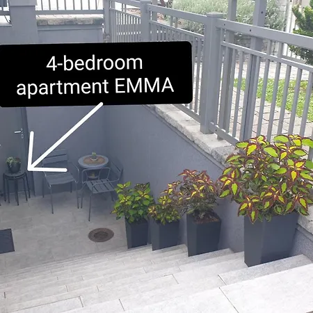 Апартаменты Emma - Free Parking, Ac, Wifi