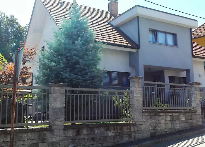 Emma - Free Parking, Ac, Wifi Apartamento