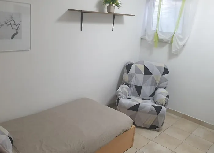 Apartment Emma - Free Parking, Ac, Wifi