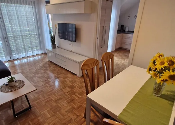 Emma - Free Parking, Ac, Wifi Apartment