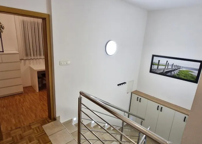 Apartment Emma - Free Parking, Ac, Wifi