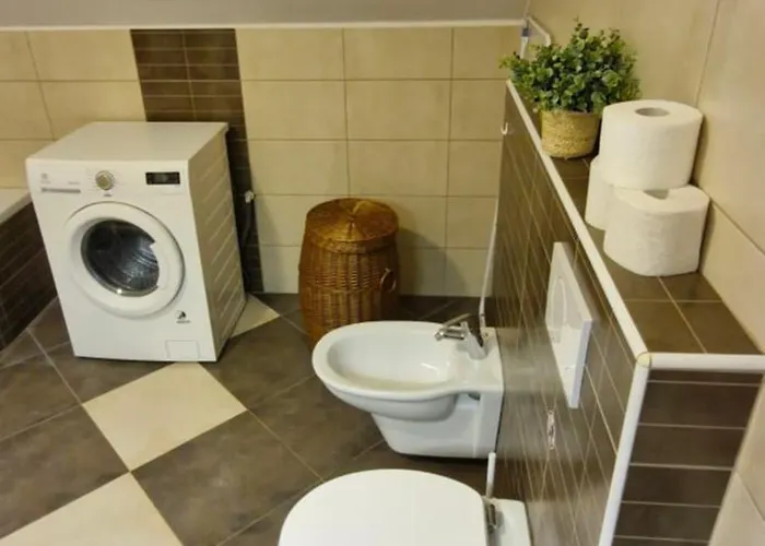 Emma - Free Parking, Ac, Wifi Apartment *