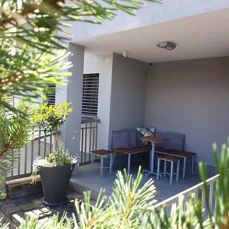 Apartmán Emma - Free Parking, Ac, Wifi Lublaň