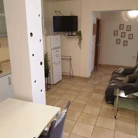 Apartmán Emma - Free Parking, Ac, Wifi *