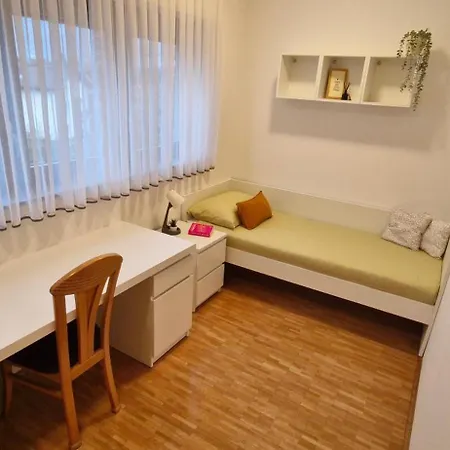 Emma - Free Parking, Ac, Wifi Lägenhet