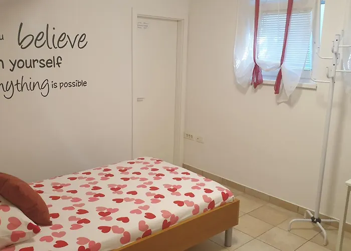 Emma - Free Parking, Ac, Wifi